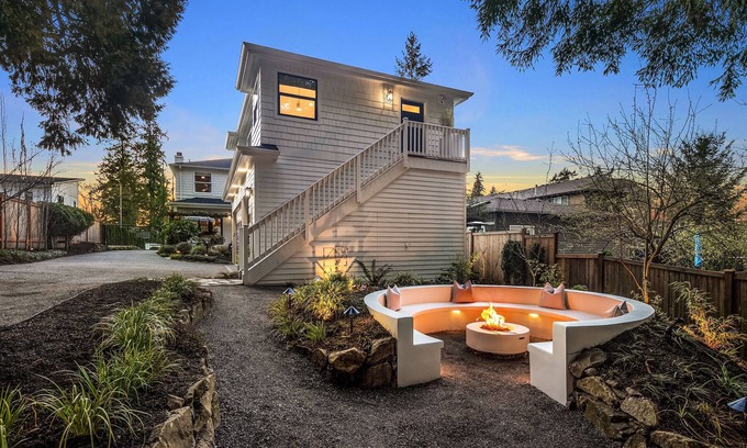 Market Apartment | Discover Serenity: Guest Rated 10/10 with Full Kitchen
