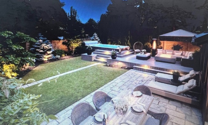Historic Old Town House | Serenity VillanLuxury in Historic Old Townn17’ Spa Pooln15 min from The Falls!