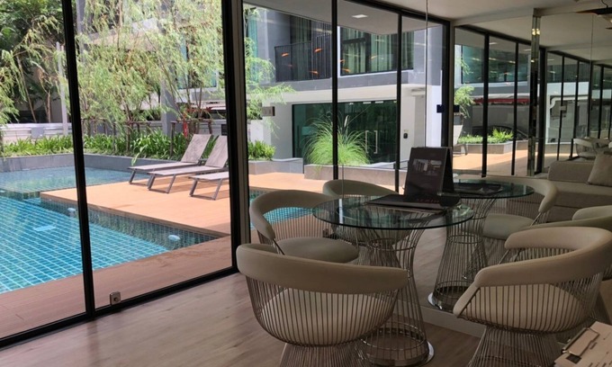 Sukhumvit Condo | Inviting Serio Condo: Pool, Breakfast & Family-Friendly Stay