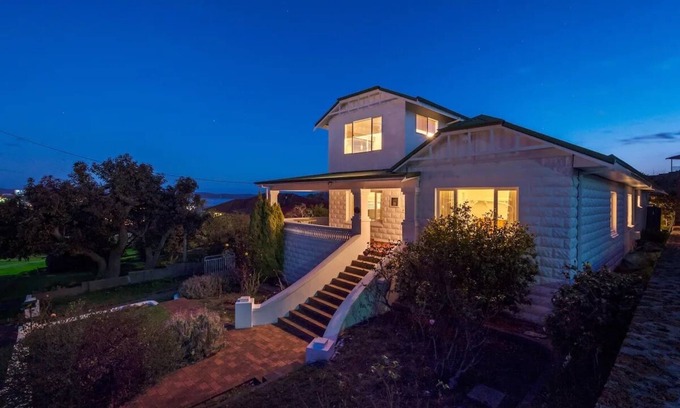 Albany Apartment | Experience Serpentine Rose - Ideal City Center Retreat