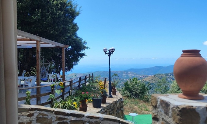 Serramezzana House | Top-Rated Serramezzana: Family-Friendly with Pool & Breakfast