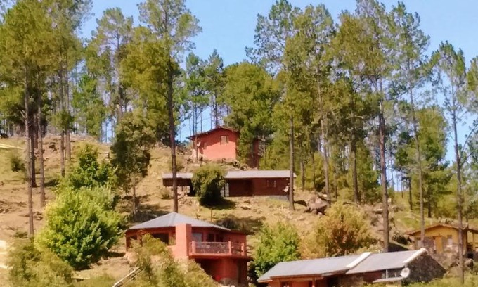 San Miguel de los Rios Cabin | Discover Serranias Del Tabaquillo: Beachfront Retreat Awaits