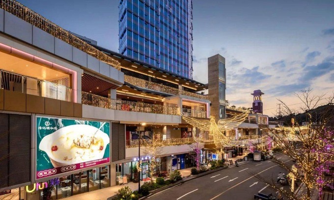 Yuexiu Hotel | Top-Rated SERVEYOU HOTEL: Family-Friendly & Eco-Conscious