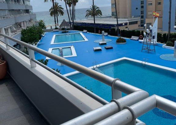 Calpe Apartment | Inviting Service Apart Lázaro with Oceanfront Views