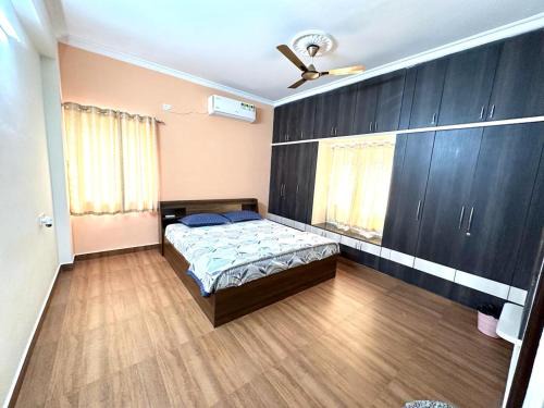 Kukatpalli Apartment | Family-Friendly 3 BHK in KPHB Phase 15 - Guest Rated