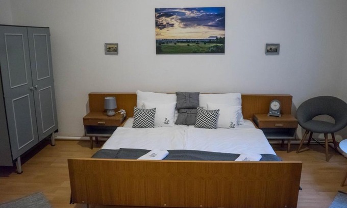 Lengyeltoti House | Family-Friendly Retreat at Servus Vendégház 2 - Rated 9/10