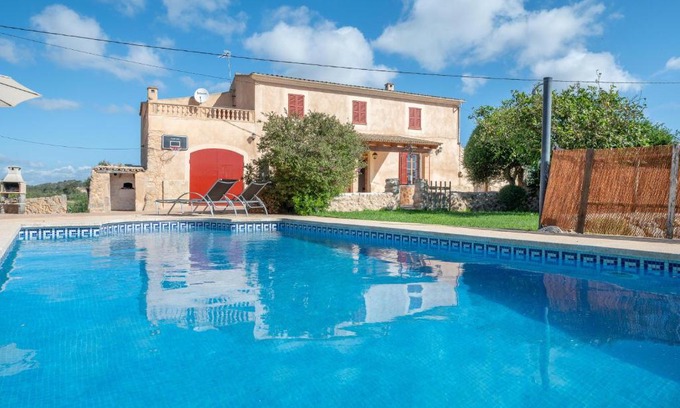 Son Macia House | Experience Ses Comes de Son Cladera: 4-Star Family Oasis