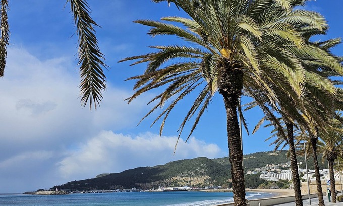 Santiago House | Elegant Sesimbra Villa with Ocean Views & Spa Amenities
