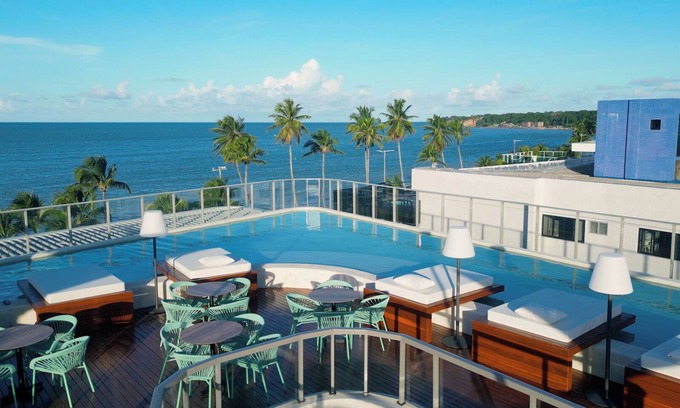 Cabo Branco Apartment | Setai Yacht Comfort - By Almare Flats