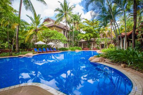 Vientiane Hotel | Experience Luxury at Settha Palace Hotel with Ocean Views