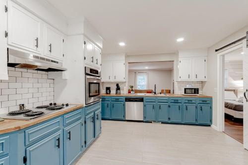 Irmo House | Convenient Stay at Settle Inn - Near Columbia & Lake Murray