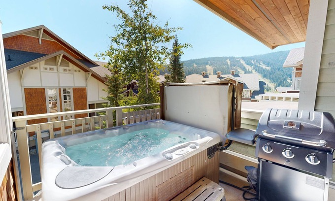 Sun Peaks Condo | Discover Settler's Crossing #42: Family-Friendly Retreat