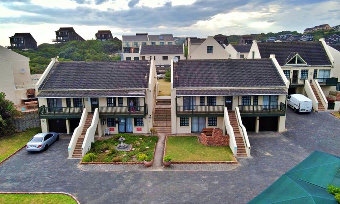 Port Alfred Resort | Oceanfront Settler Sands Resort - Rated 8/10 by Guests