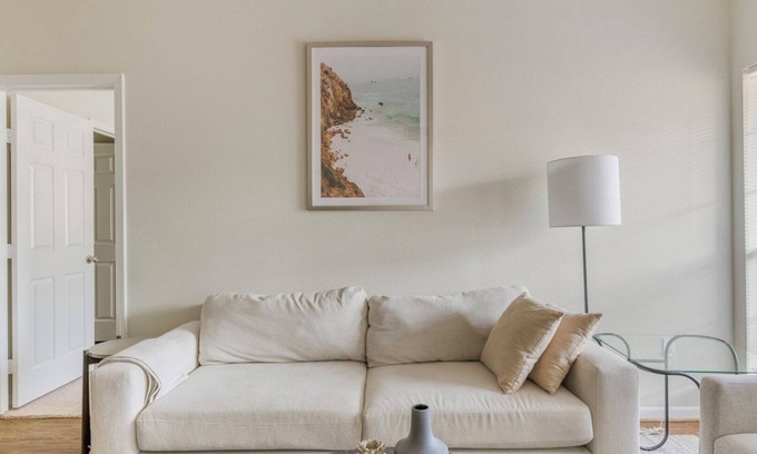 Southbelt/Ellington Apartment | SettlersRanch 2BD 2 - Two Bedroom Apartment, Sleeps 4