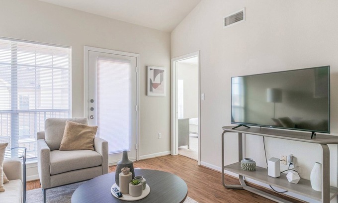 Southbelt/Ellington Apartment | SettlersRanch 2BD 3 - Two Bedroom Apartment, Sleeps 4