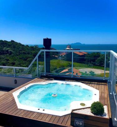 Ingleses Sul Apartment | Beachfront Retreat: 330 Metros do Mar, Praia dos Ingleses