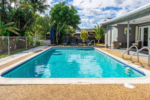 Palm Aire Village West House | Pet-Friendly 7 Heaven Fort Lauderdale with Heated Pool