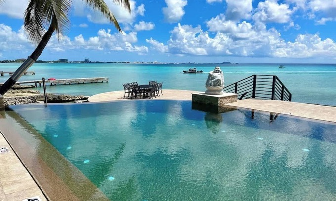 Northwest Point Condo | Oceanfront Bliss: Seven Mile View Condo with Pool & More