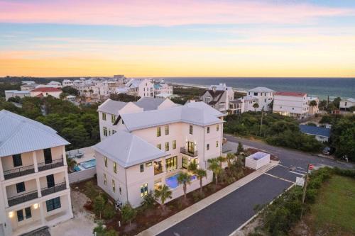 Inlet Beach House | Relax at Seven Palms Reunion: Family-Friendly Amenities Await