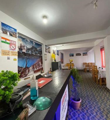 Leh House | Cozy Seven Seas Guest House in Leh - Perfect for Families