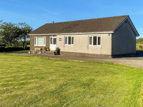 Airdrie House | Pet-Friendly Retreat at Seven Seasons with Top Reviews