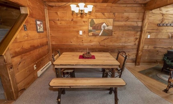 Seven Springs Condo | Discover Seven Springs: Cozy 3 Bedroom Condo Near Golf