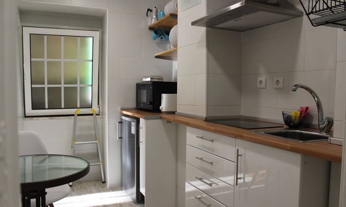 Socorro Apartment | Cozy Severa House 3: Spa Retreat in Lisbon Center