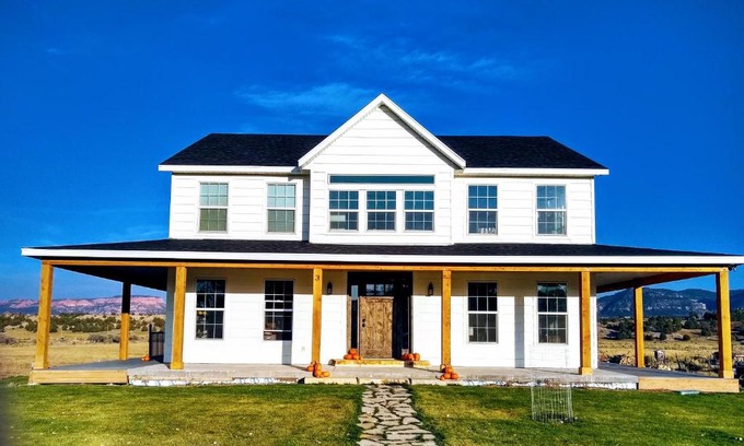 Hatch House | Family-Friendly Sevier River Farmhouse - Rated 9.3/10