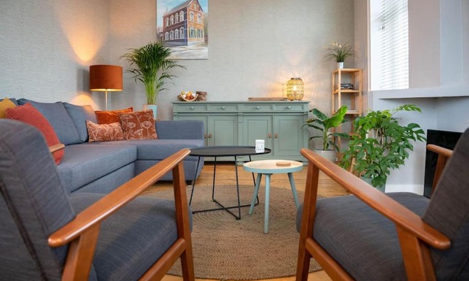 Eenrum Apartment | Unique Stay in Historic Town Hall of Eenrum - Family Friendly