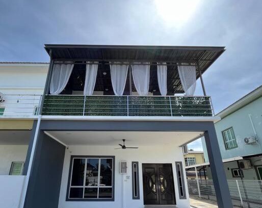 Brunei-Muara Apartment | Family-Friendly Sg Tampoi Homestay with Kitchen Access
