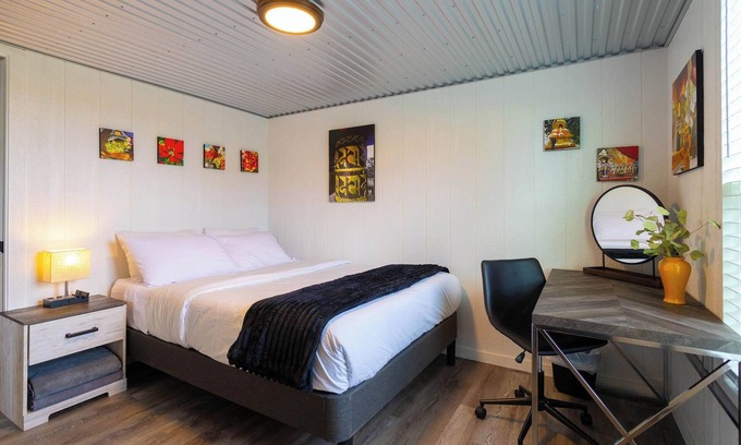 Johnson City Cabin | Shady Grove Tranquil Hill Country Cabin for 8 Near Pedernales Falls