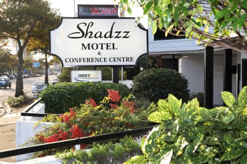 Palmerston North Hotel | Discover Shadzz Motel: Family-Friendly with Great Amenities