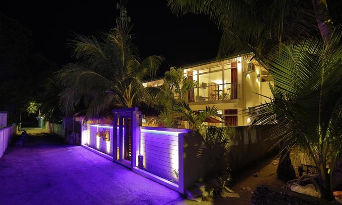 Rasdhoo House | Discover Shallow Lagoon Rasdhoo: Beachfront Bliss Awaits