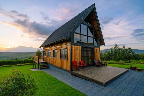 Arusha Ski Chalet | Discover Shamba Lodge: 9.3/10 Rated with Pool & Breakfast