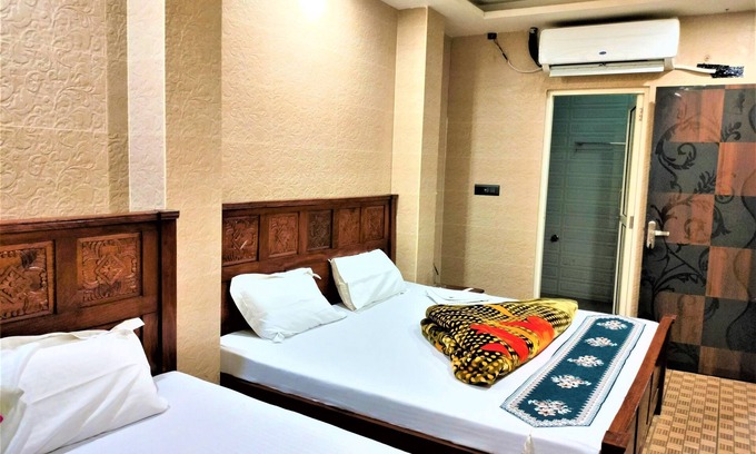 Nizamuddin Hotel | Budget-Friendly Shamim Residency Near Nizamuddin Dargah