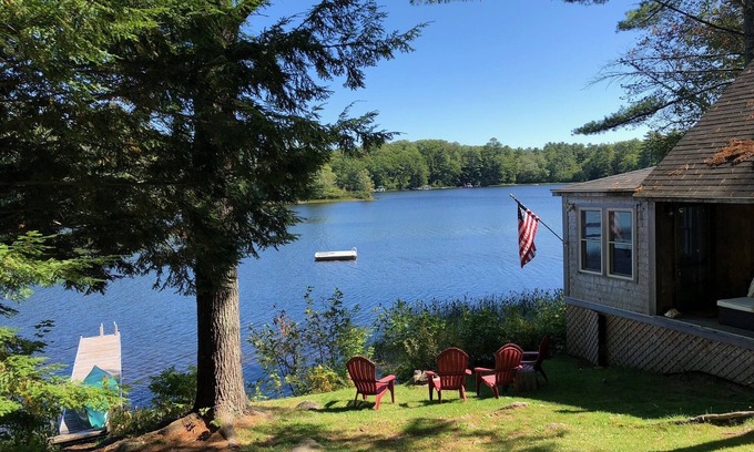 Union House | Lakefront Shangri-la Cottage: Guests Rate 10/10, Pet Friendly