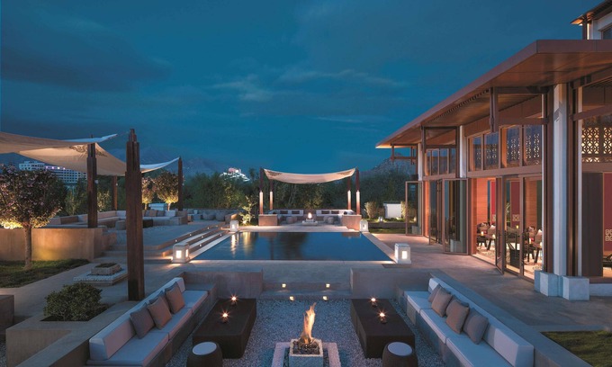 Chengguan District Hotel | Premier Retreat at Shangri-La Lhasa with Spa & Pool