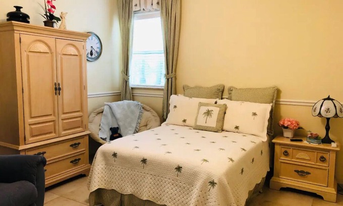 Homestead Apartment | Explore Shangrila in the Redlands for Your Next Getaway