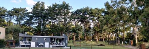 Tandil Apartment | Discover SHANTI: Family-Friendly Retreat with Hot Tub