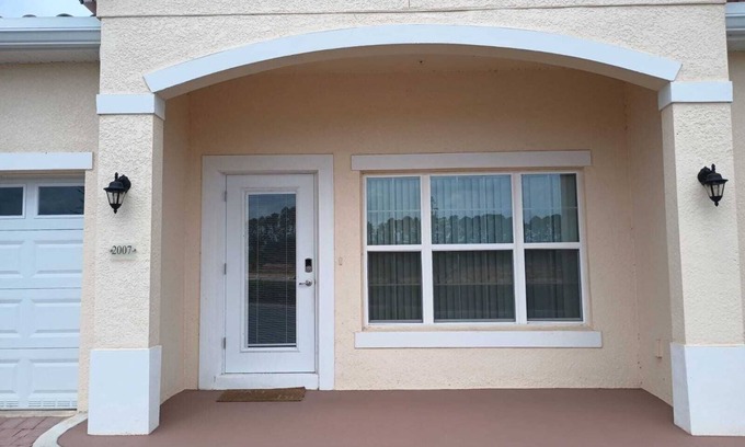 Tavares Condo | Discover Shantiniketan: 9.8 Rated Near Disney & Downtown