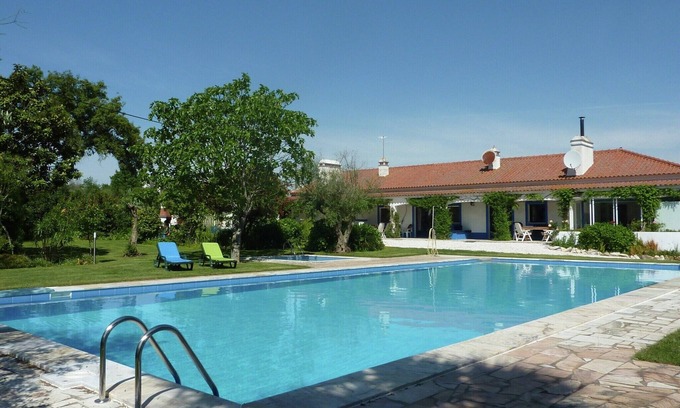 Montemor-o-Novo House | Shared Farmhouse near Serra Monfuradoca