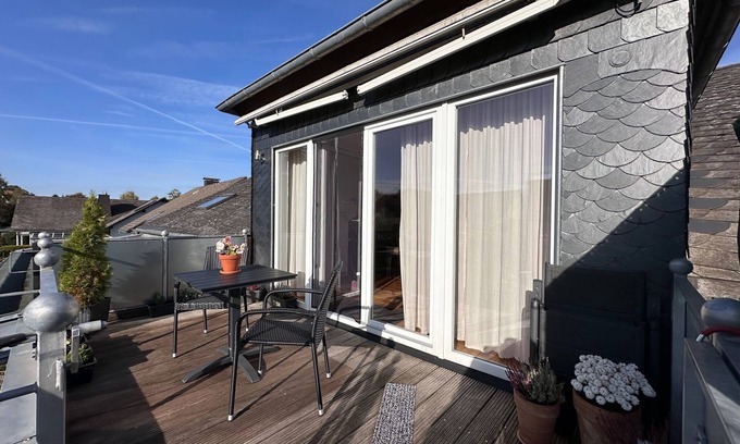 Brilon Apartment | Ideal Getaway: Shared Holiday in Two Unique Flats
