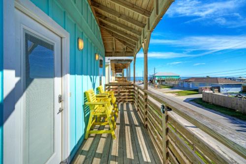 Flour Bluff House | Relaxing Retreat at Big Slough by AvantStay with Pool Access
