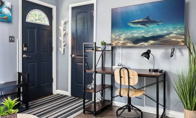 Riverview Apartment | Shark House: Family-Friendly Stay with Kitchen Access