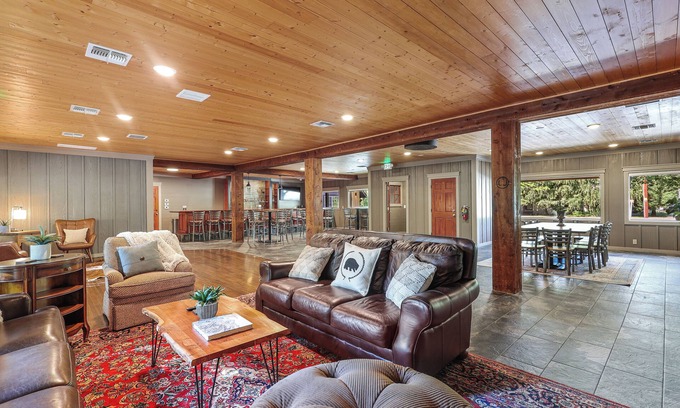 McCloud Cabin | Inviting Cedar Cabin with Mt Shasta View and Family Amenities
