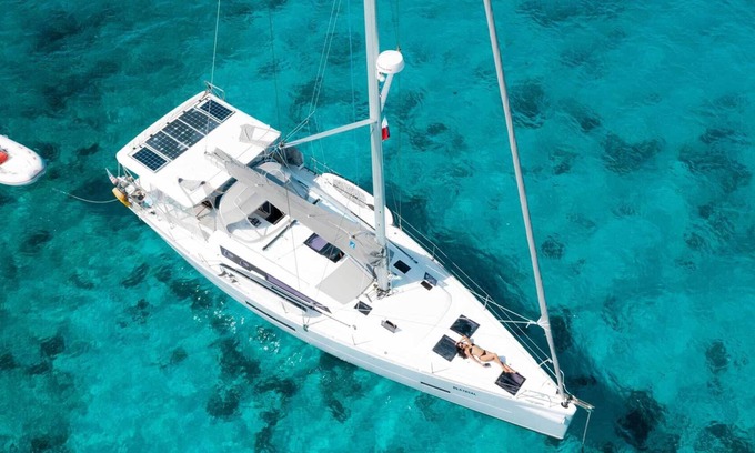 El Porvenir Boat Rental | Luxury Charter Experience at Shaula in San Blas