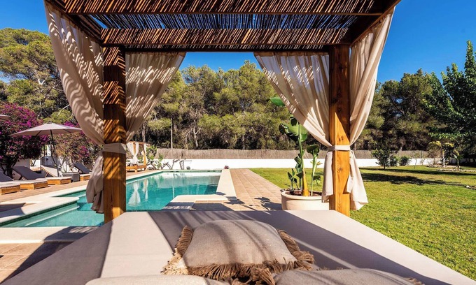 Sant Rafael de Sa Creu Villa | Shavasana - Bohemian Villa for Memorable Group Getaways