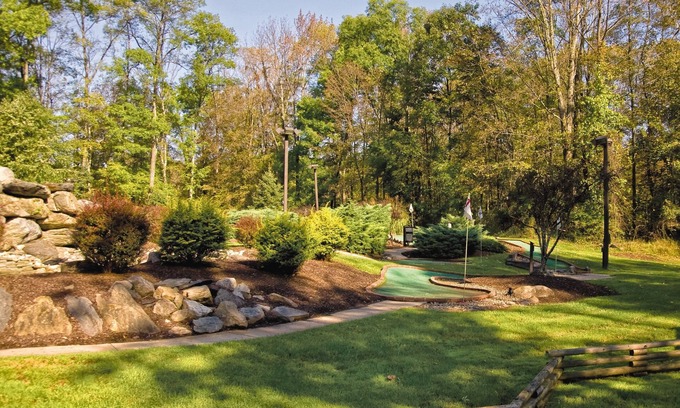 Shawnee On Delaware Hotel | Relax at Shawnee Village Resort with Pool and Spa Amenities
