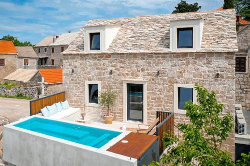 Gornji Humac Villa | Indulgent She House: Oceanfront Bliss on Brač Island