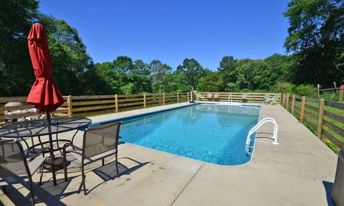 Cullman House | Discover Your Retreat: She's Back Under New Management